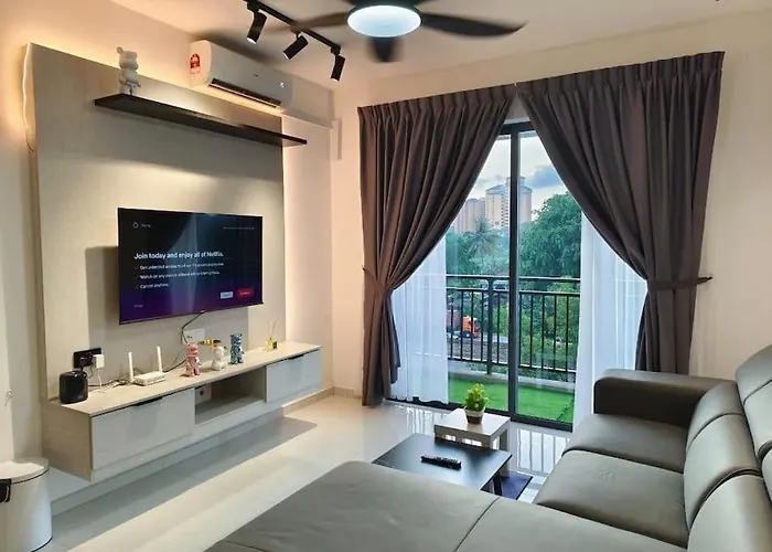 Central Park Tampoi Larkin 2 Bedroom -New Bear Bricks Style