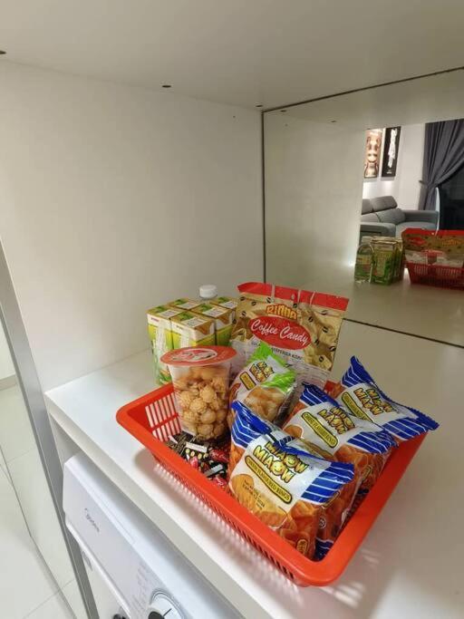 Apartment Park Tampoi Larkin 2 Bedroom -new Bear Bricks Style