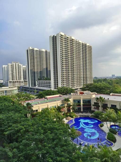 Apartment Park Tampoi Larkin 2 Bedroom -new Bear Bricks Style